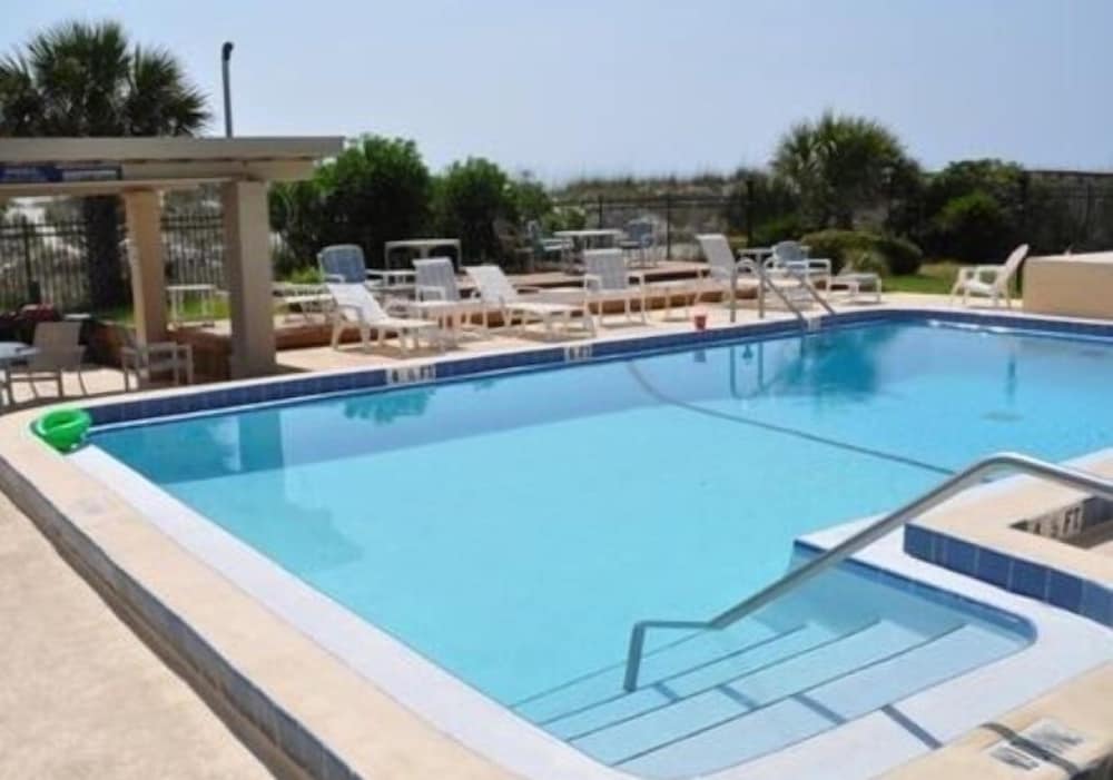 Beachcomber by Distinctive Beach Rentals view 5