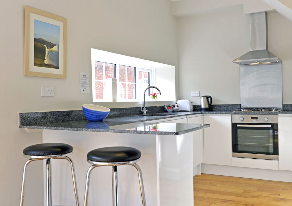 Coachman's Cottage view 5