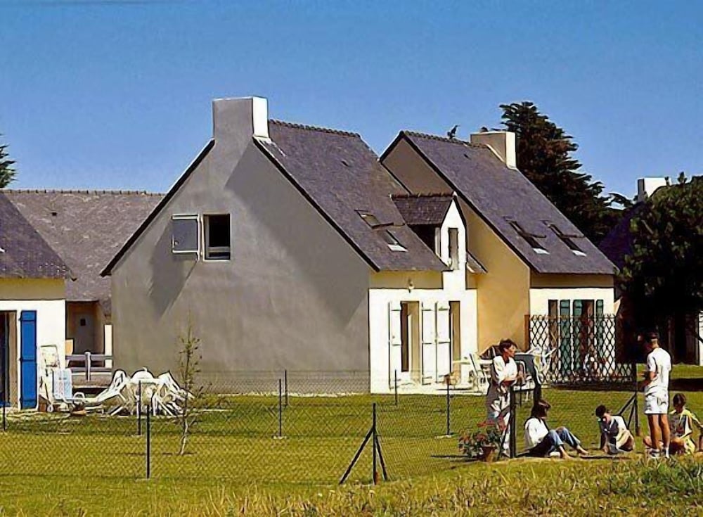 Résidence Lagrange Vacances Les Maisonnettes view 2