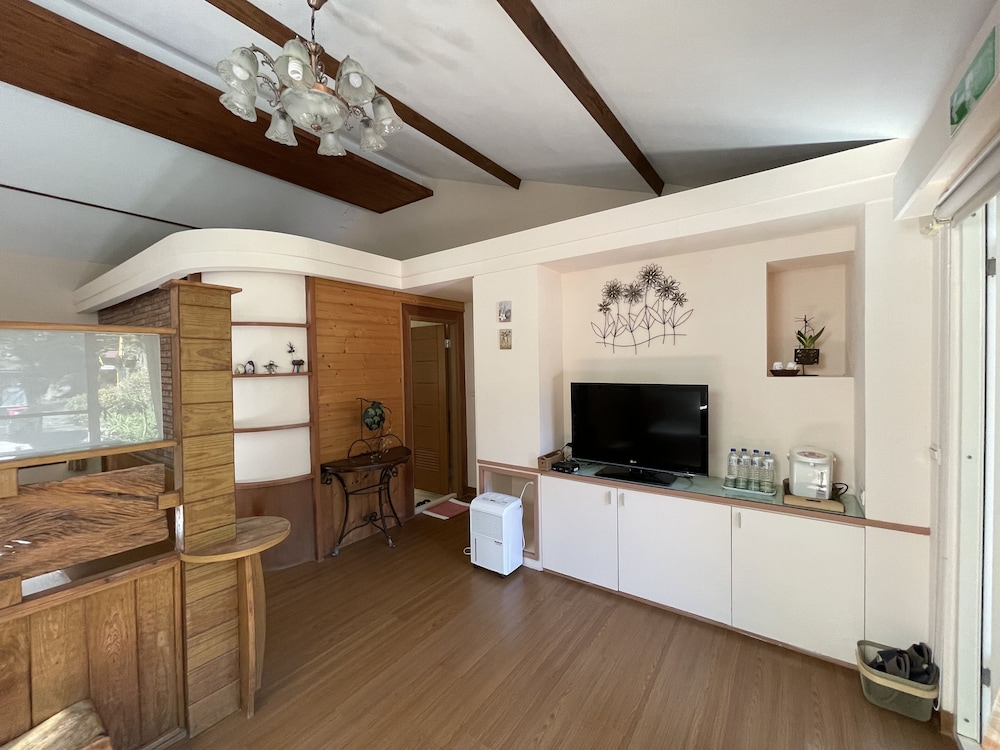 Fuyam Tourist Home