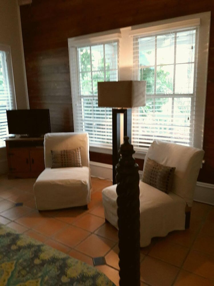 L'Habitation Guest House