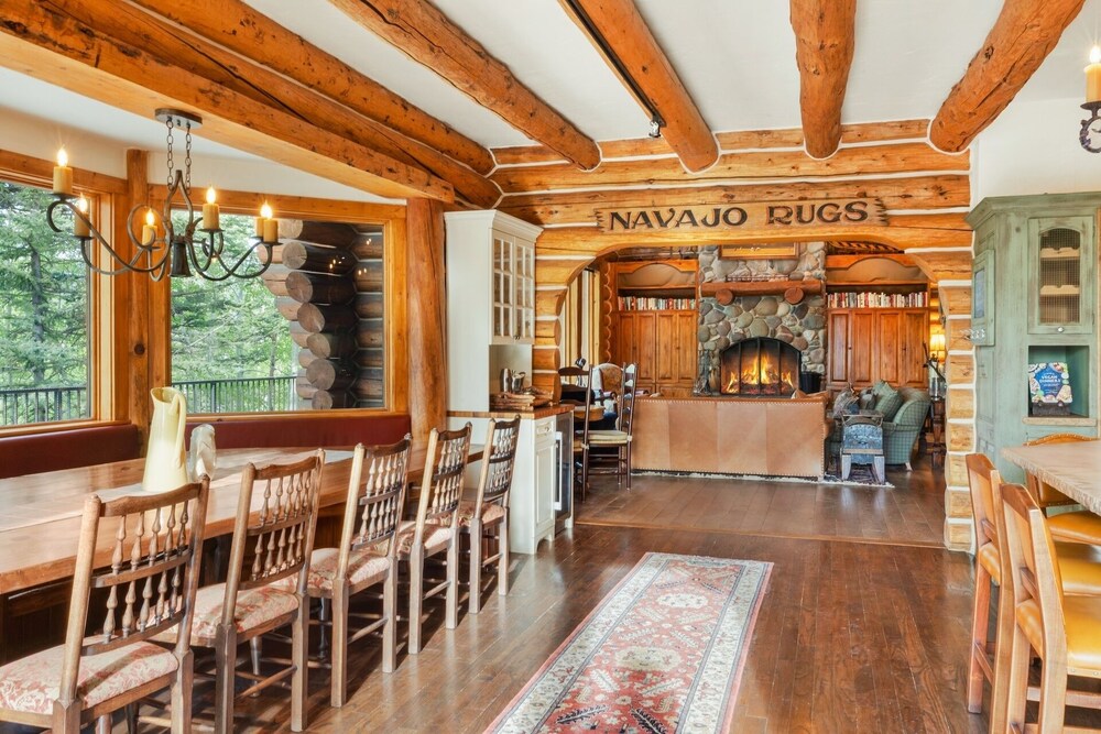 Wildwood Ridge 5 Bedroom Home