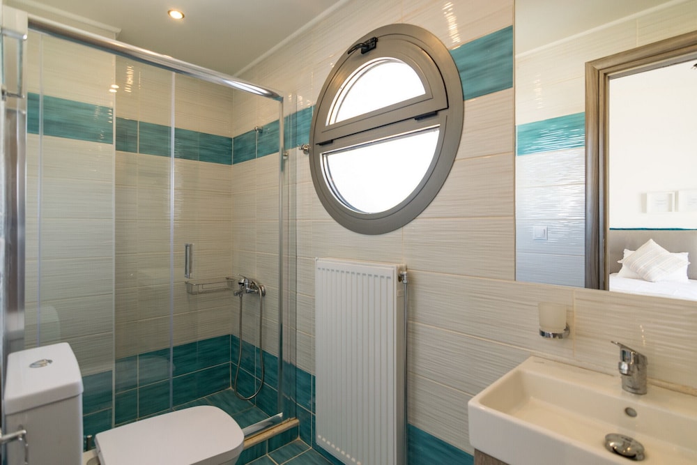 Blue Oyster Beach Villas