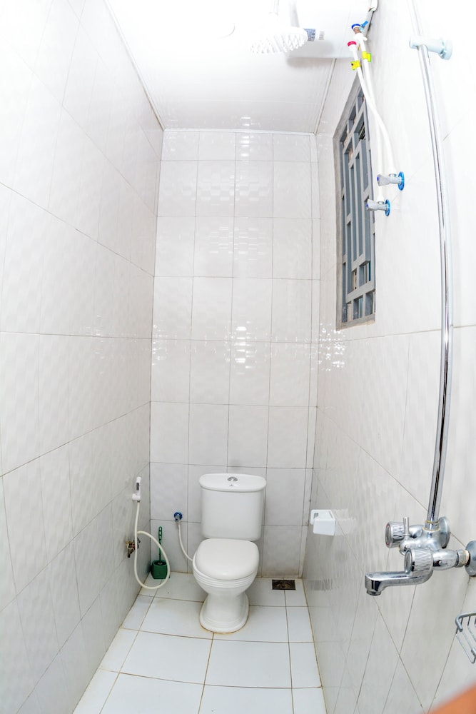 Bezinda Lodge view 5