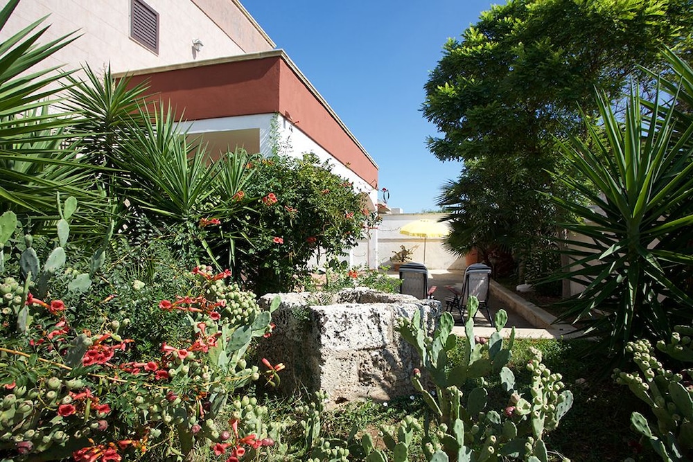 Photo 32