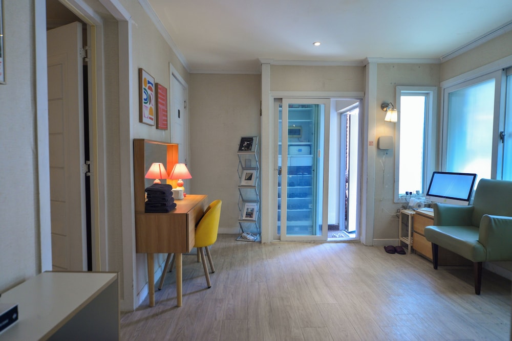 Helloworld guesthouse