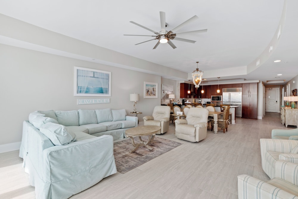 Turquoise Place Condos