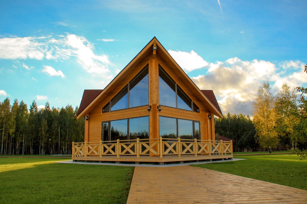 Woods Lake Resort