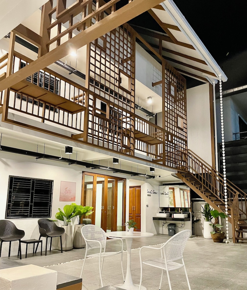 Secret Corner Boutique Hostel