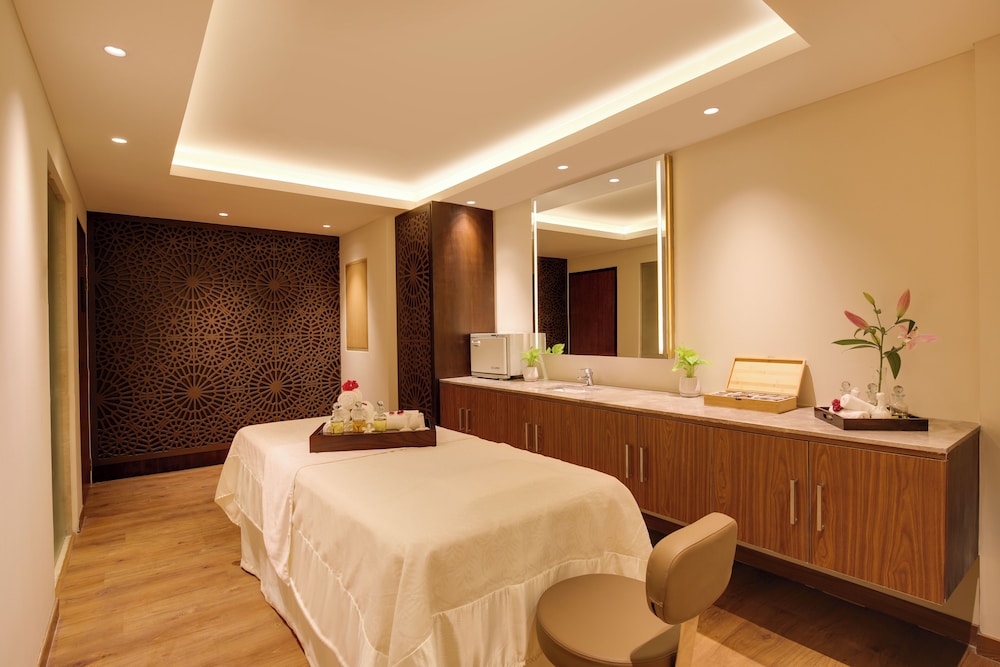 Lemon Tree Suites Gurugram
