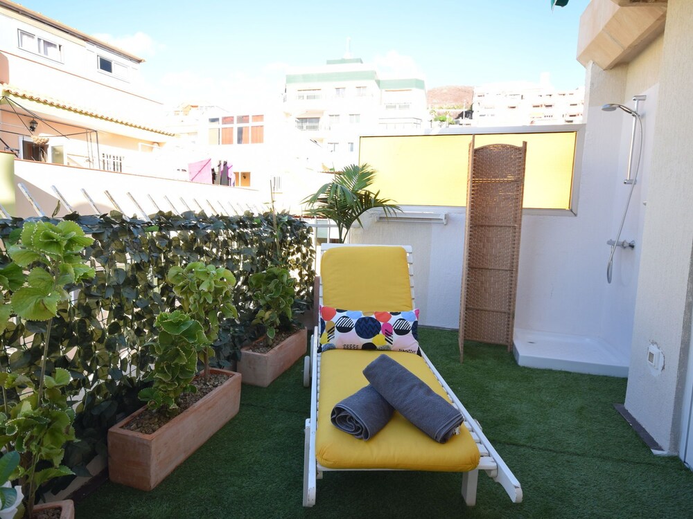 Comfortable Apartment Near the Beach of Los Cristianos