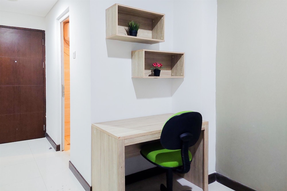 Great Deal and Homey 1BR Apartment Springwood Residence Tangerang