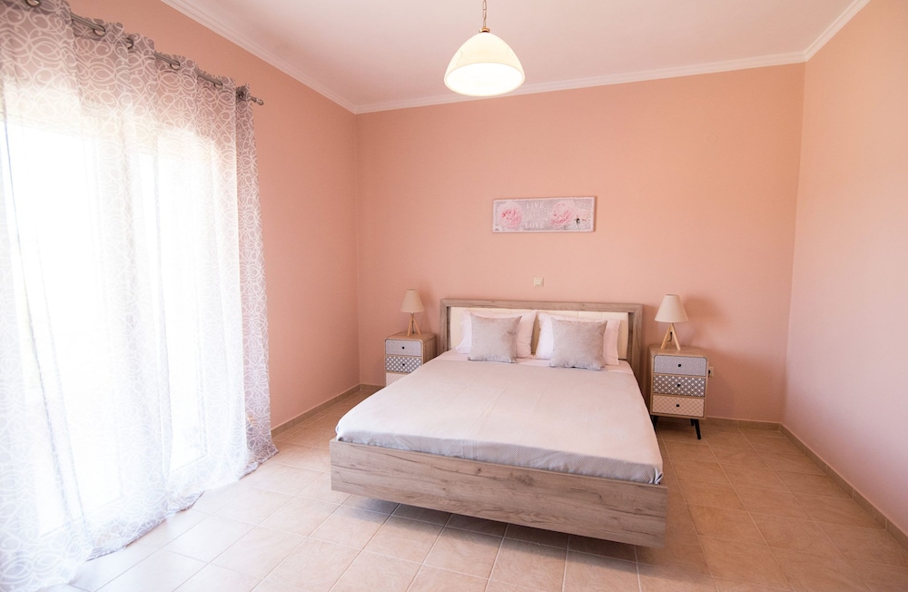 Xristiana's House  by CorfuEscapes photo 3