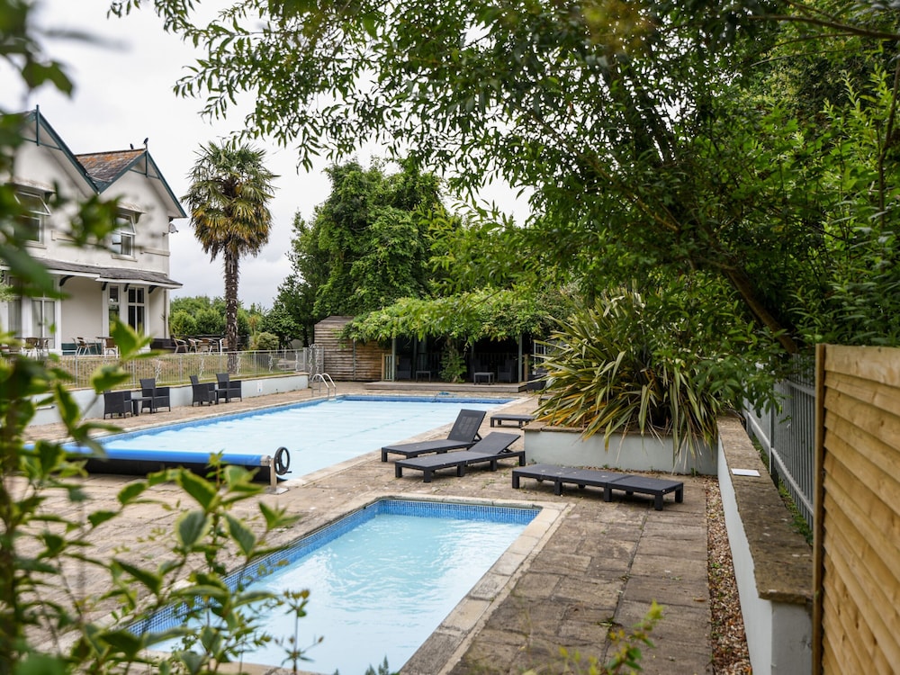 52 Fernhill Heights
