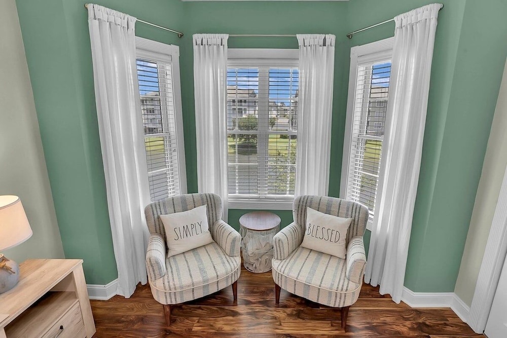 Magnolia Pointe Luster Leaf 4875-304 3 Bedroom Condo