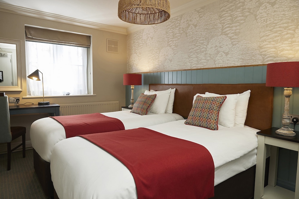 Feathers Hotel by Chef and Brewer Collection view 3