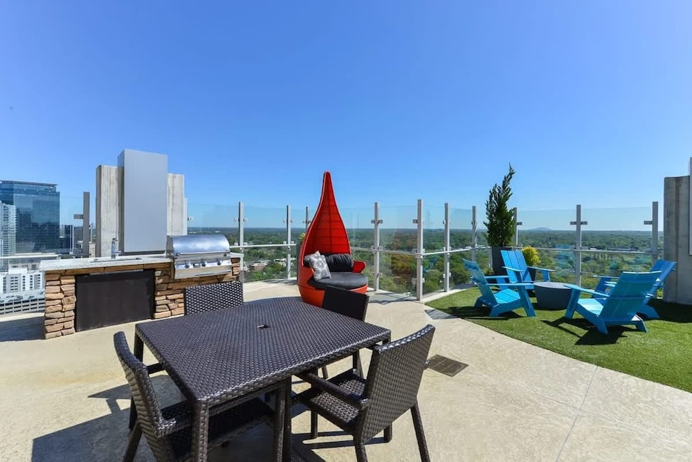 Midtown Luxepad 1b1b Rooftop Lounge Pool Gym Xbox