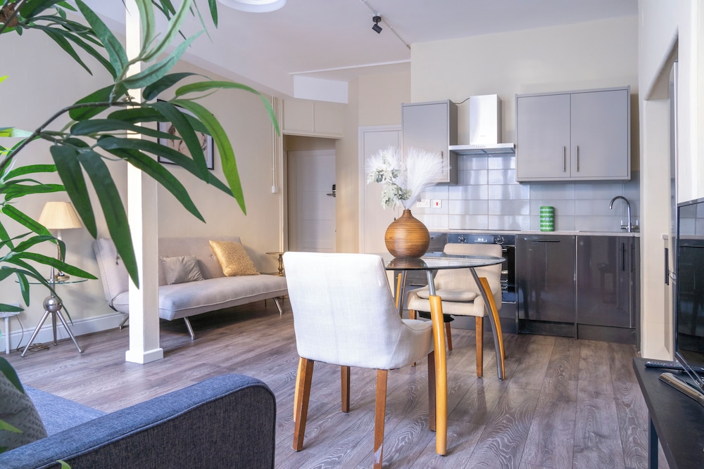 The Egerton - Serviced Apartments