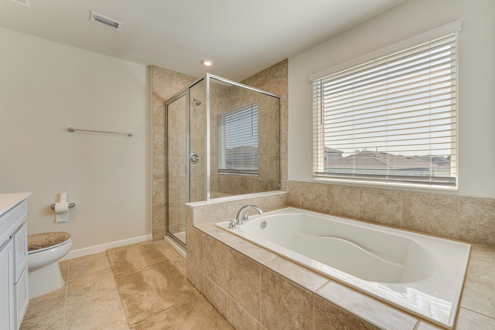 11 Mi to Disney: Family Home w/ Pool Access