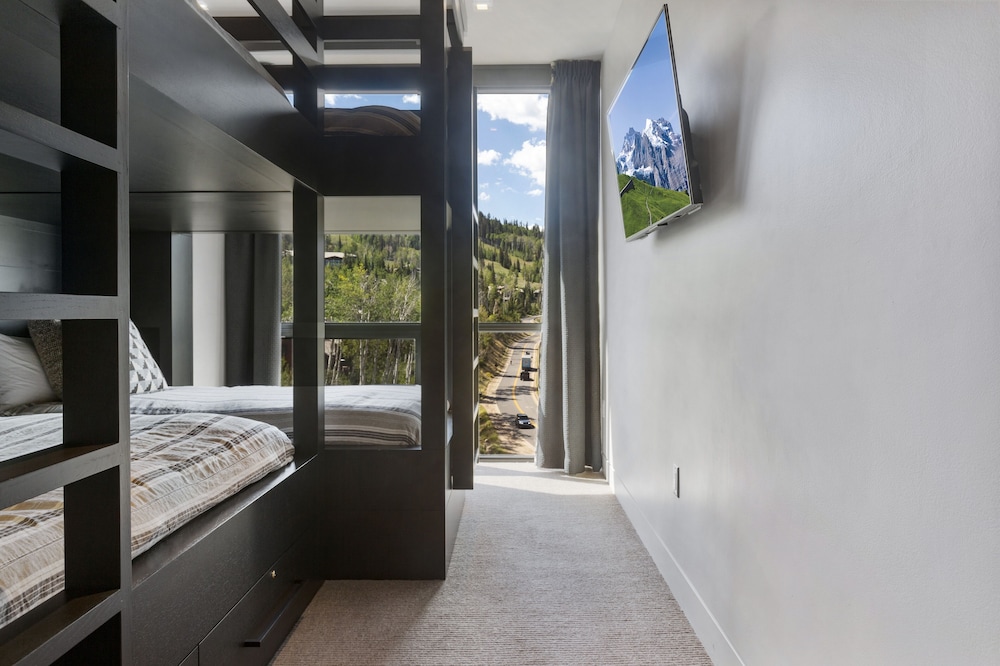 One Empire Pass at Deer Valley Resort - Three Bedroom Residence #402 3 Condo