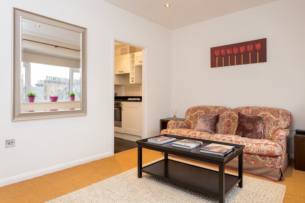 1 Bedroom Flat in South Kensington