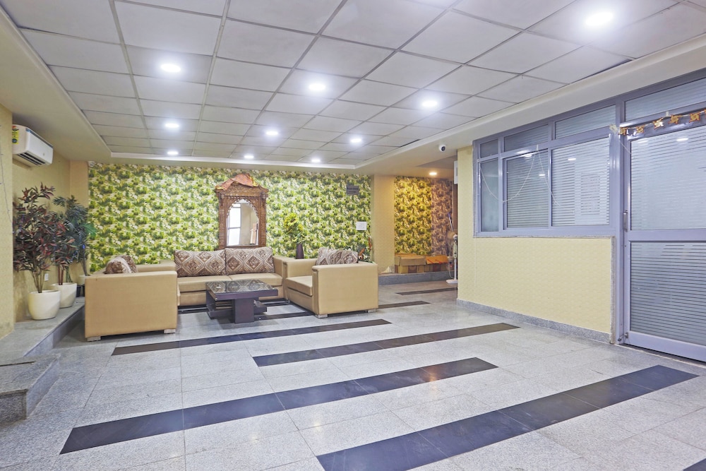 Hotel Aerostar Gold Near Yashobhoomi