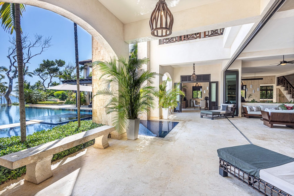 Villa Tres Amarras The Pinnacle of Exclusivity