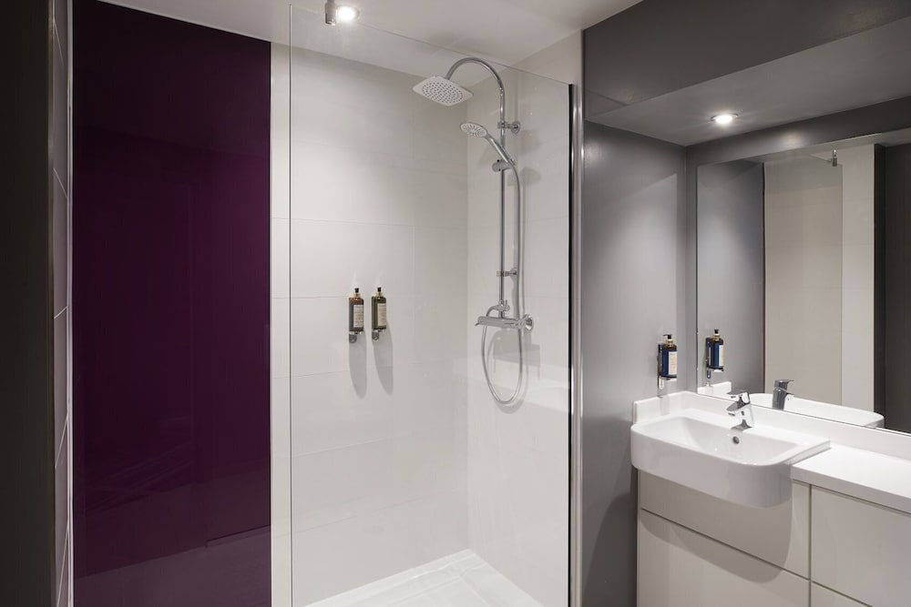 Premier Inn London Kew Bridge 5