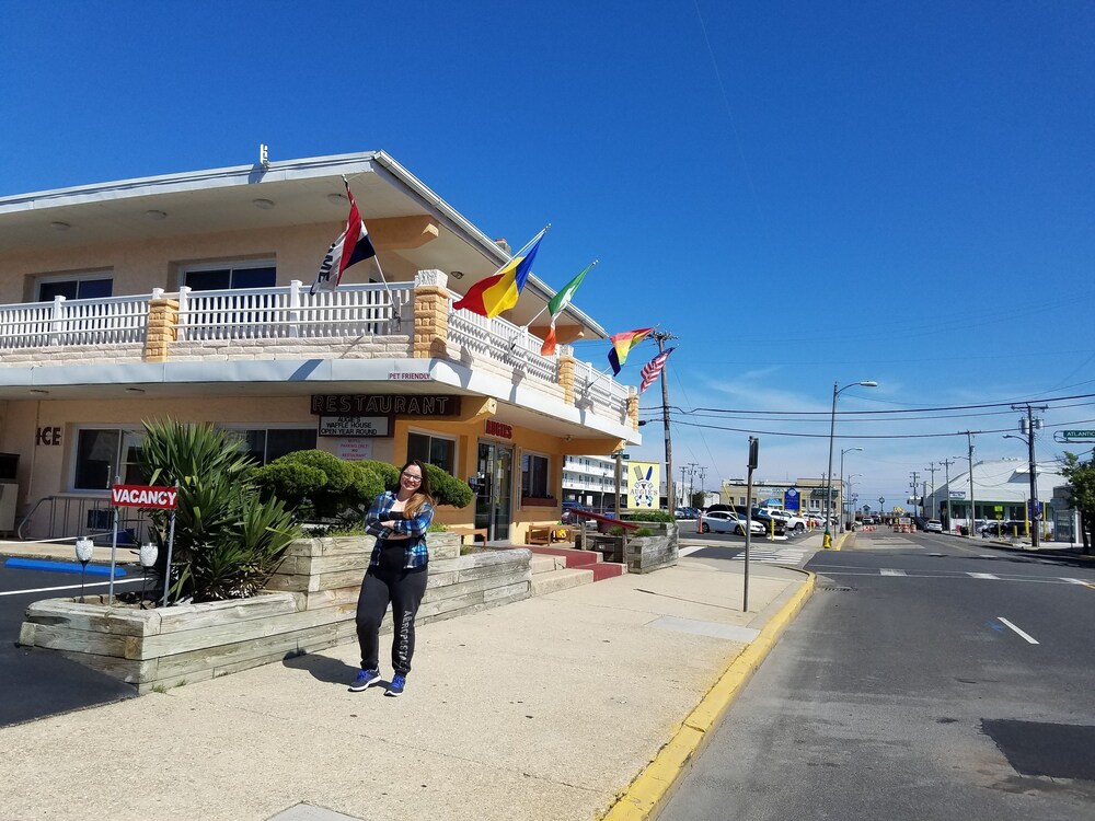 The Coral Sands Motel