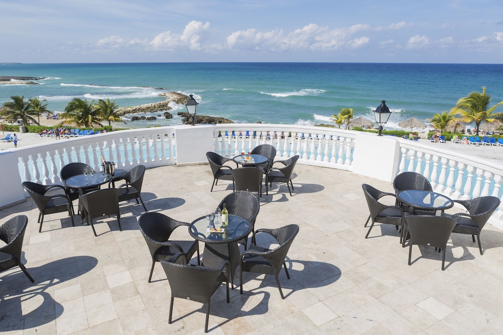 Grand Palladium Lady Hamilton Resort  Spa All Inclusive - Property Image 108