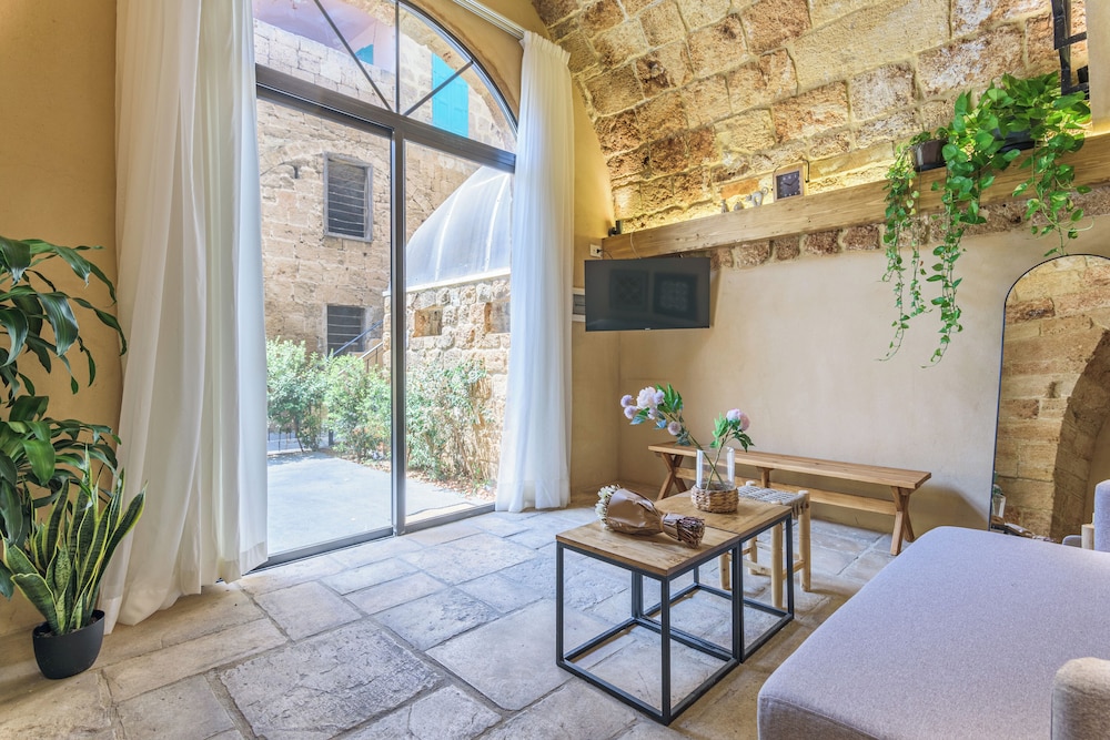 Casa Batroun Lofts