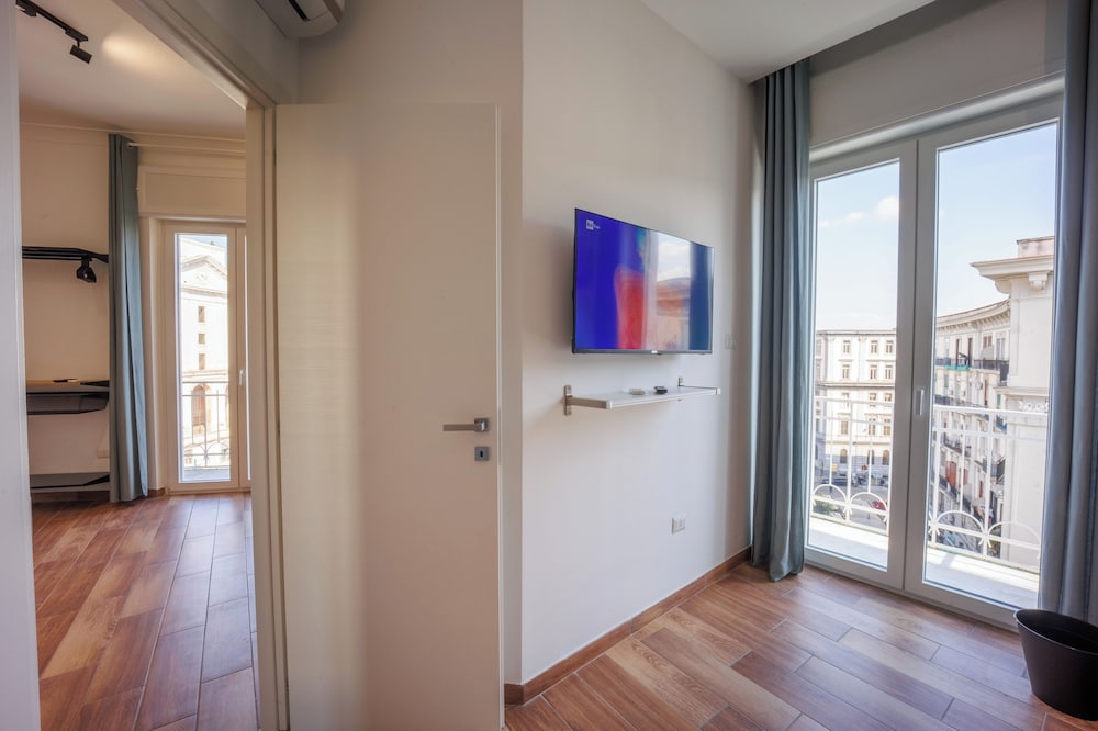 Tony Suites