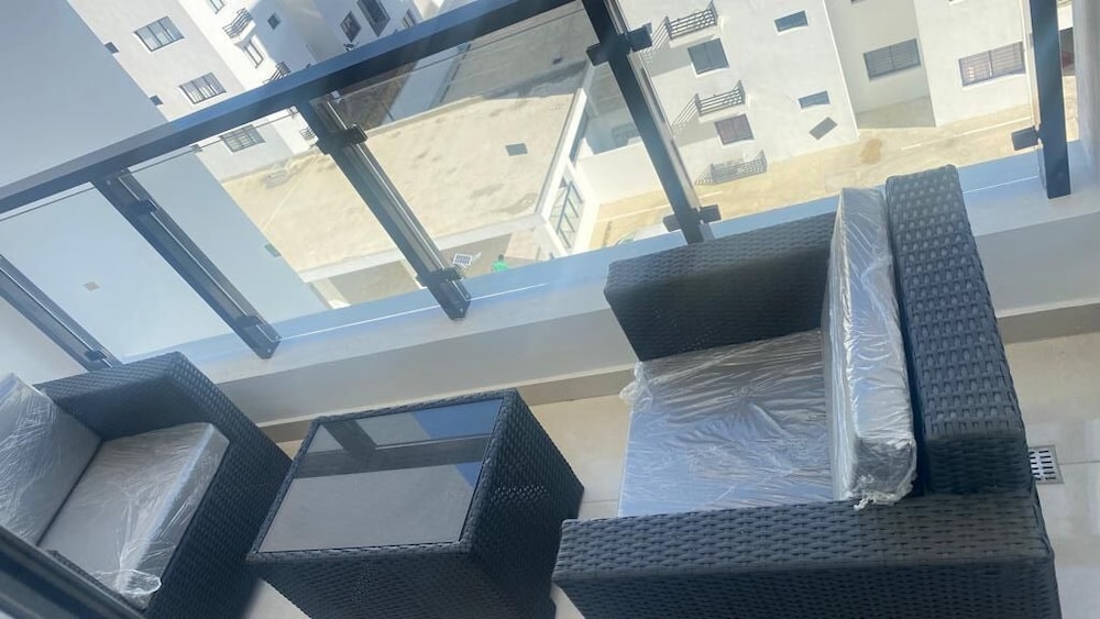 Hotel Tower I - Image 1