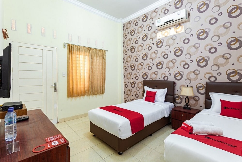 RedDoorz Syariah @ Jalan Letda Sujono Tembung view 5