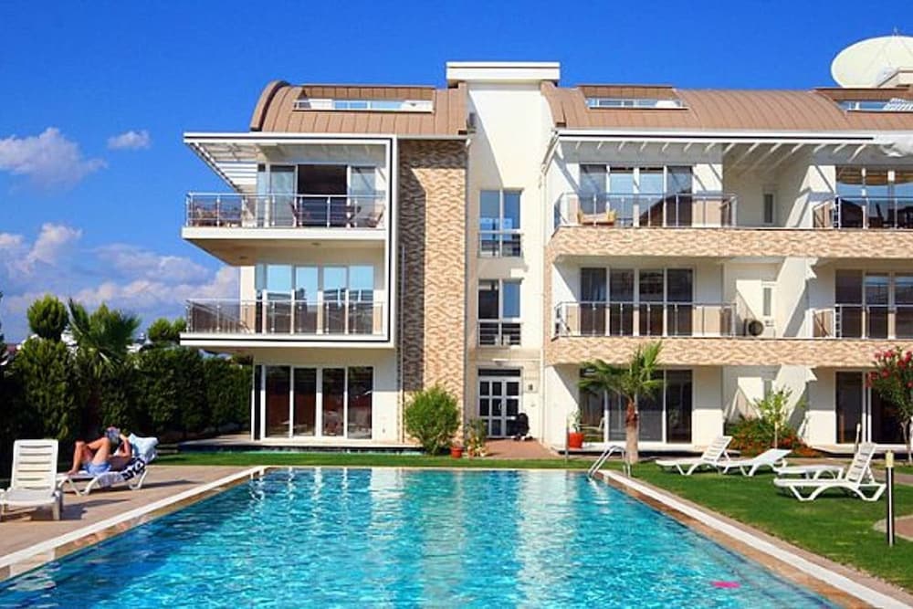 Elegant Golf Belek Pool View