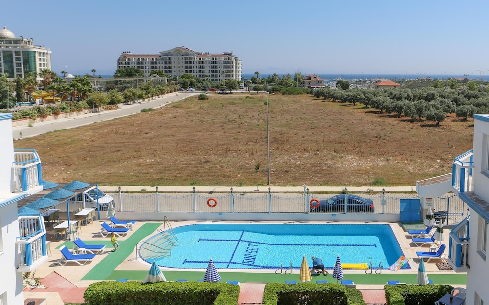 Sunset Village Apart Otel - Image 58