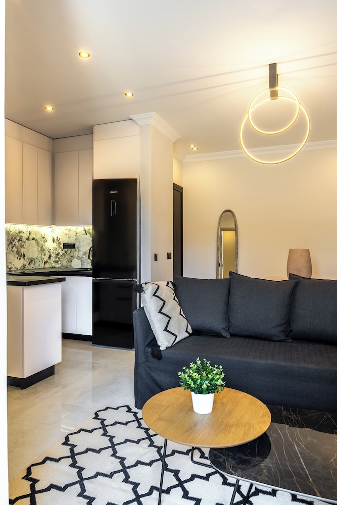 Cozy Central Apartment by HOM54