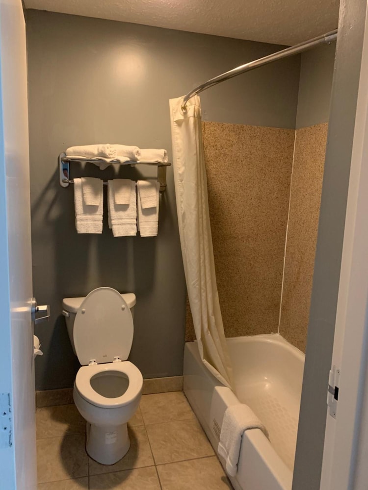 Royal Inn Taylorsville - Property Image 6