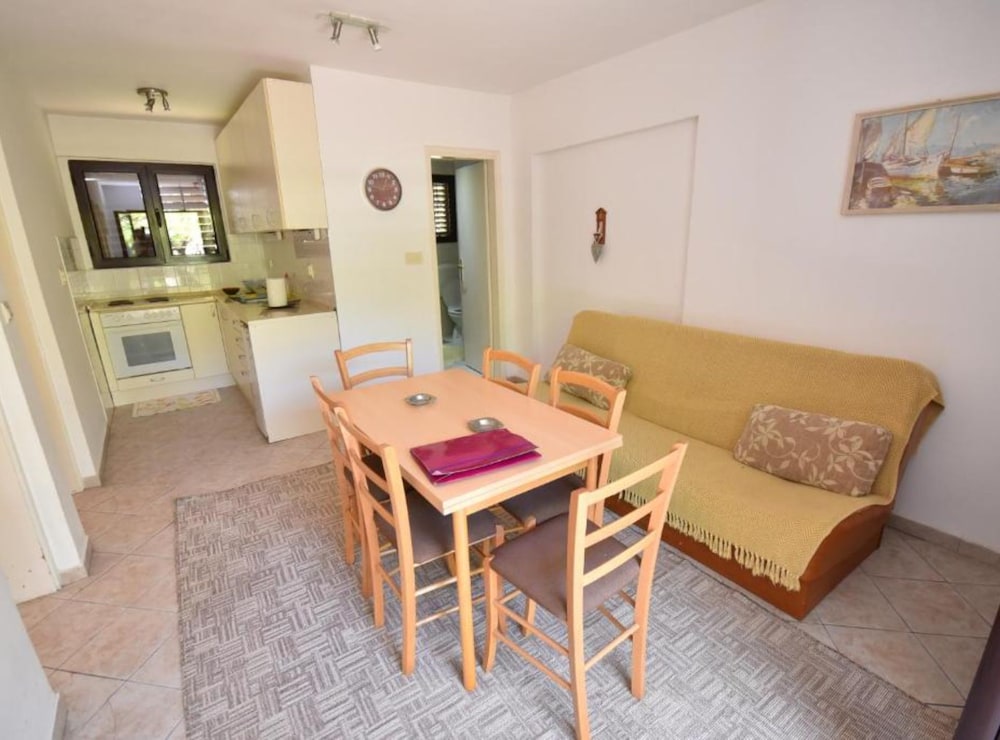 Cozy Igalo Retreat Ideal for Families