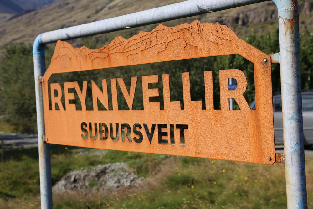 Old Cottage - Reynivellir II
