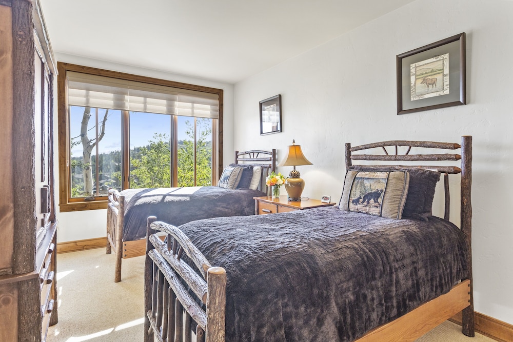 Shooting Star Lodge at Deer Valley Resort - Two Bedroom Residence #203 2 Condo