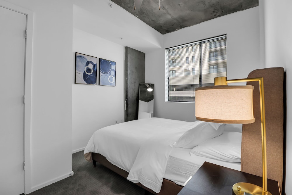 Phoenix Urban Luxury Escape