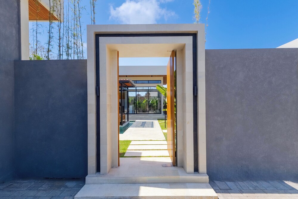 Villa Linaria by Pertama Management