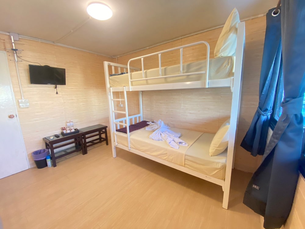 Steve Lady Hostel - Image 2