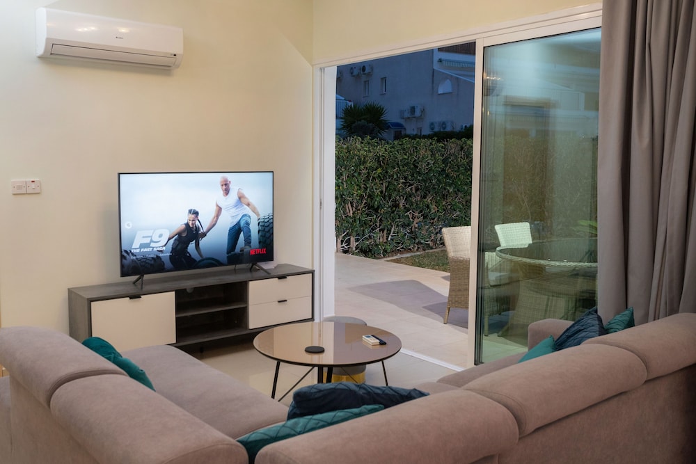 Limassol Vacations - Bay View Gardens Apartments with Pool - Property Image 60