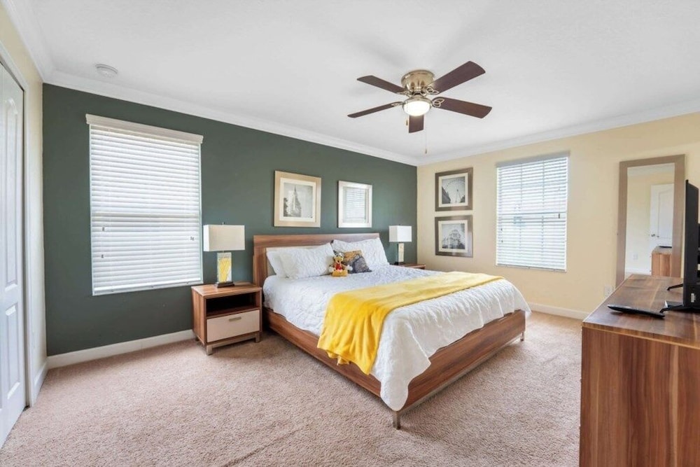 Sugar Palm Place 6 Bedroom Home