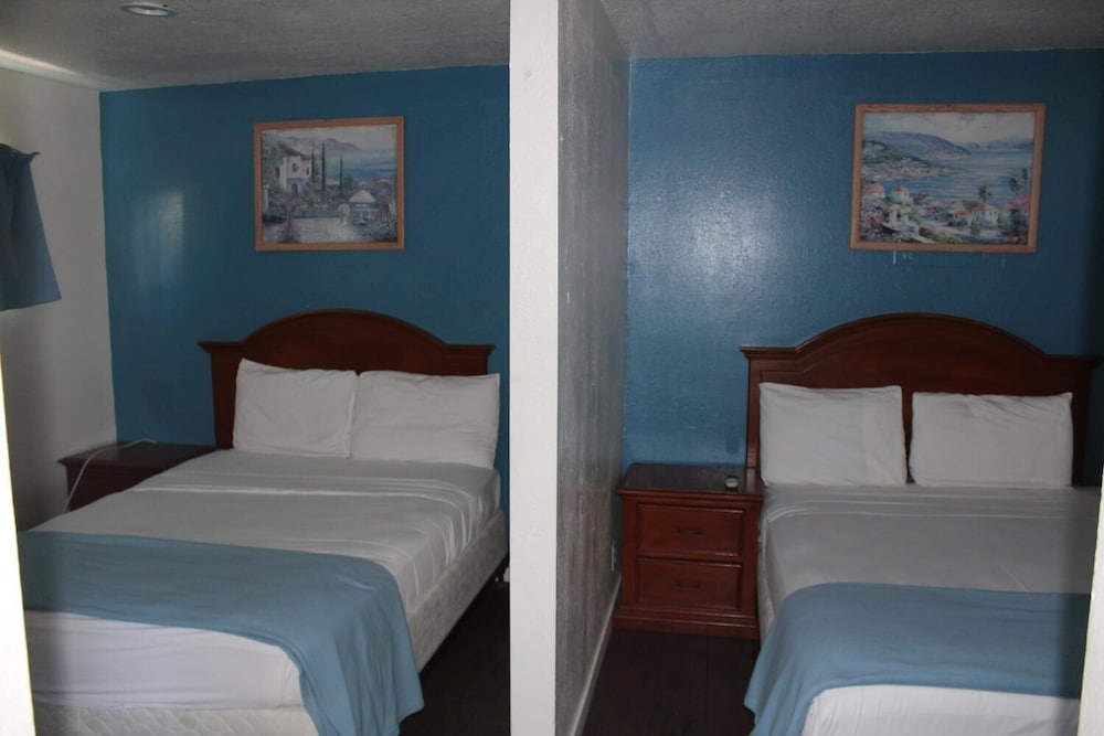 Oceanside Inn and Suites