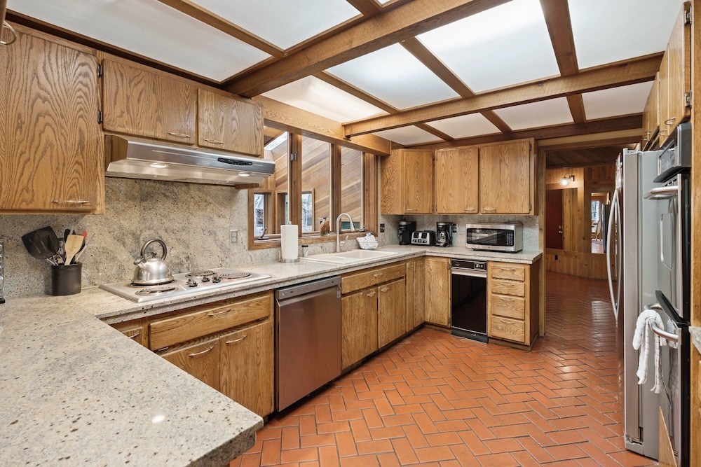 Poplar 35 5 Bedroom Home