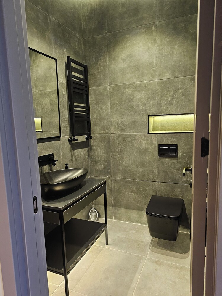 King David equipped luxury one bedroom10
