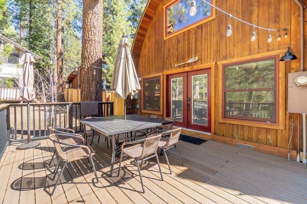 The Canoe Cabin